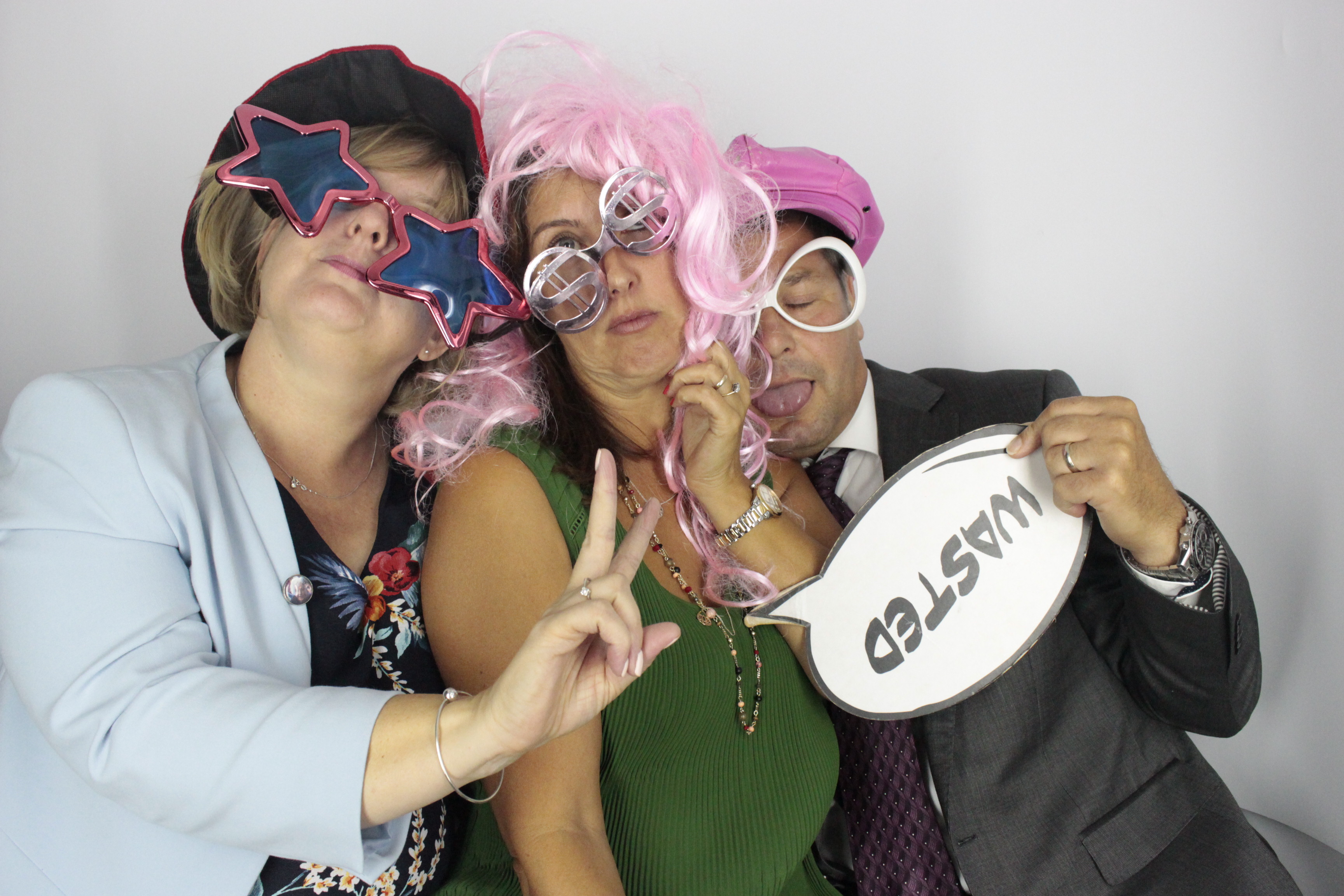  Heather & Daniel's Wedding | View more photos from the event at gallery.myphotoboothexperience.co.uk/u/MyPhotoBoothExperienceLtd/Heather-Daniels-Wedding